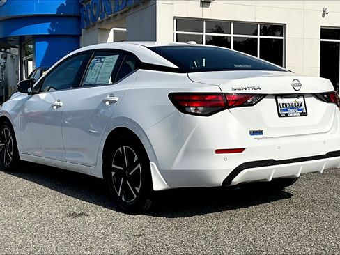 Used 2025 Nissan Sentra SV FWD image 12
