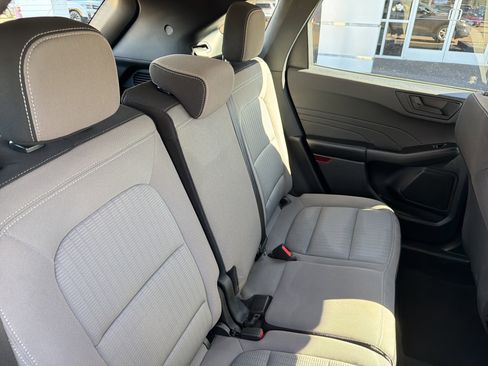 Used 2021 Ford Escape S image 8