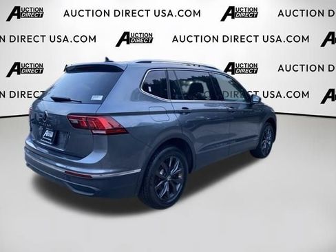Used 2024 Volkswagen Tiguan SE FWD image 22