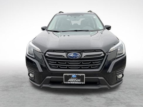 Used 2023 Subaru Forester Limited image 2
