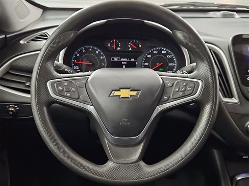 Used 2022 Chevrolet Malibu LT image 22