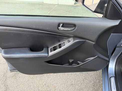 Used 2011 Nissan Altima 2.5 SL w/ Technology Pkg FWD image 15