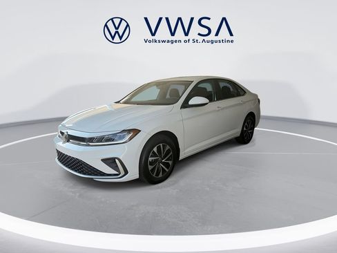 Certified 2026 Volkswagen Jetta S FWD image 4