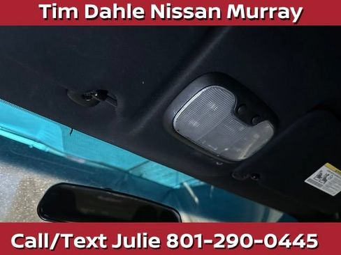 Used 2012 Dodge Avenger SE FWD image 31