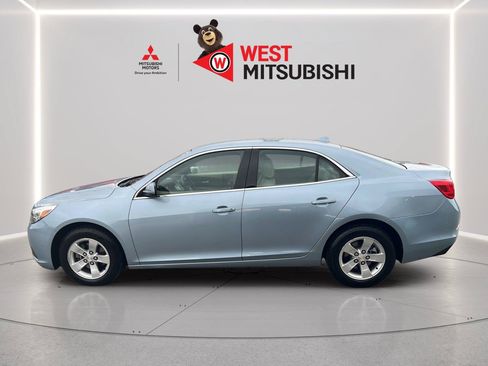 Used 2013 Chevrolet Malibu LT FWD image 2