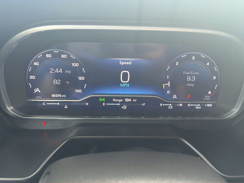Used 2023 Chevrolet Suburban Premier RWD image 22