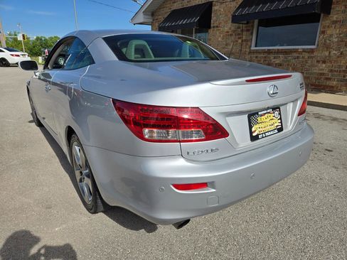 Used 2010 Lexus IS 250C RWD image 7
