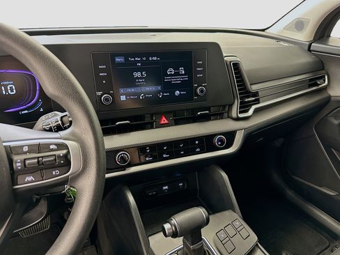Used 2025 Kia Sportage LX image 25