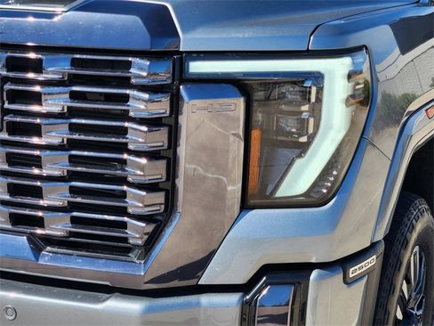 Used 2024 GMC Sierra 2500 Denali Ultimate w/ Max Trailering Package image 9