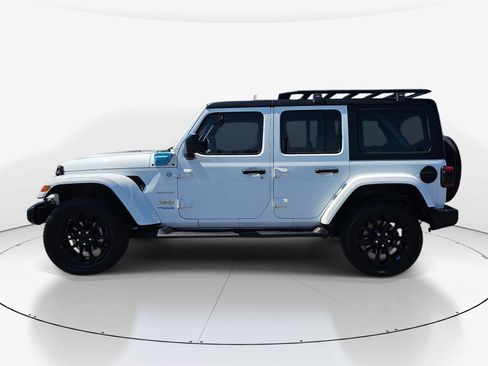 Used 2022 Jeep Wrangler Unlimited Sahara w/ Cold Weather Group AWD/4WD image 7