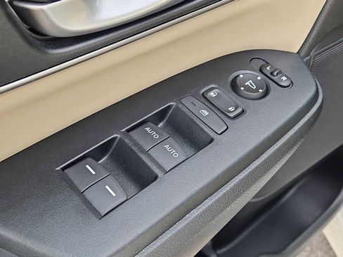 Certified 2018 Honda CR-V Touring image 22