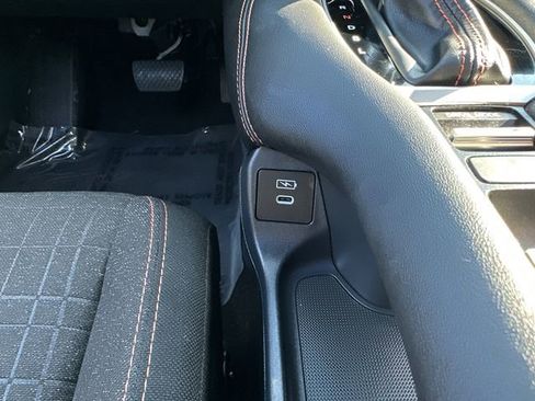 Used 2025 Honda HR-V Sport image 24