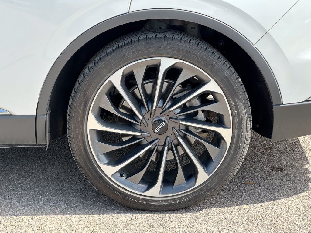 Used 2025 Lincoln Aviator Reserve w/ Illumination Package RWD image 11
