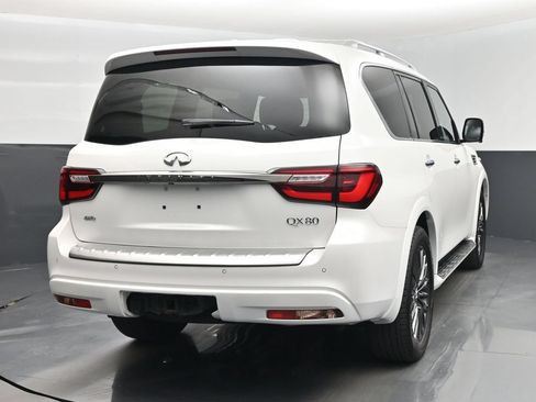 Used 2024 INFINITI QX80 Sensory AWD/4WD image 11
