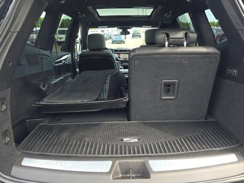 Used 2024 Cadillac XT6 Premium Luxury AWD/4WD image 19
