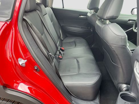 Used 2024 Toyota Corolla Cross XLE w/ Convenience Package AWD/4WD image 27