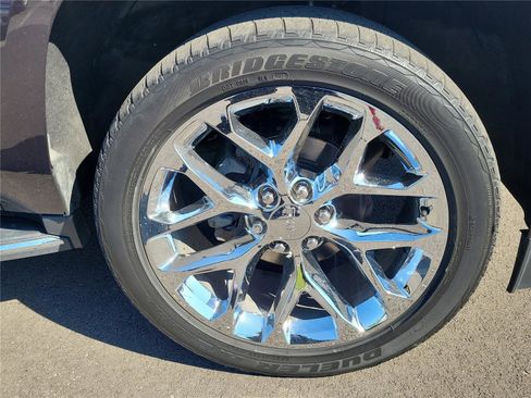 Used 2017 GMC Yukon Denali w/ Open Road Package AWD/4WD image 6
