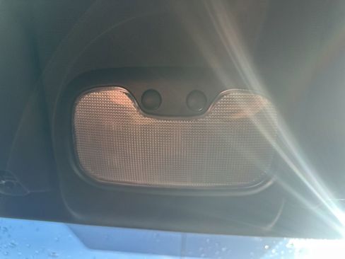 Used 2013 Dodge Avenger SE image 24