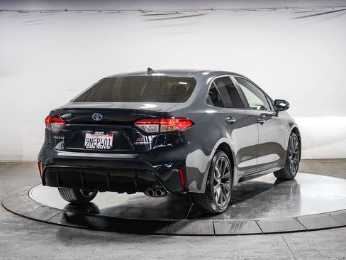 Certified 2024 Toyota Corolla SE FWD image 5