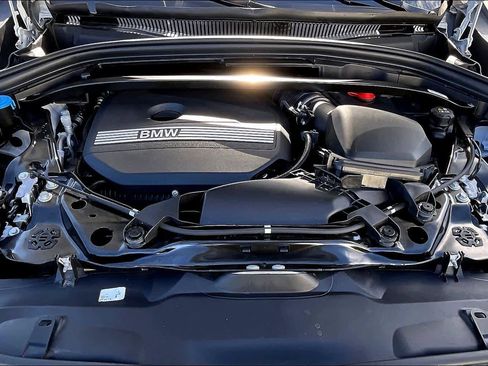 Used 2025 BMW X2 xDrive28i w/ Premium Package image 13