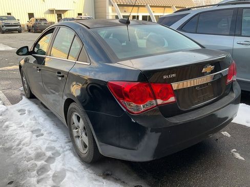 Used 2015 Chevrolet Cruze LT image 4
