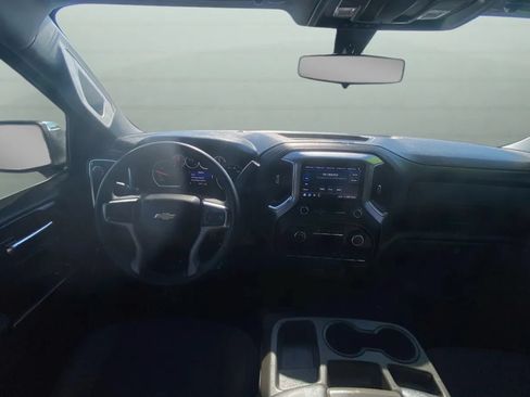 Used 2020 Chevrolet Silverado 1500 LT w/ Trailering Package AWD/4WD image 9