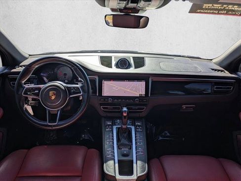 Used 2019 Porsche Macan S image 18