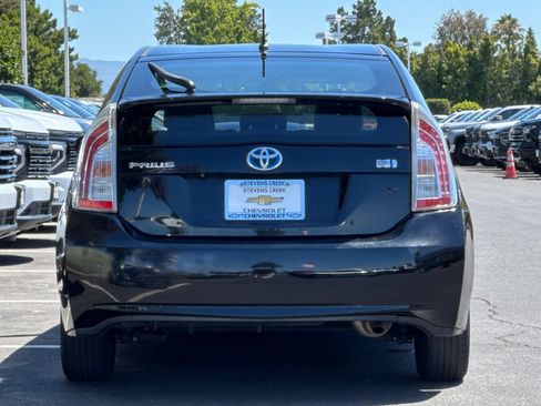 Used 2015 Toyota Prius Two FWD image 6