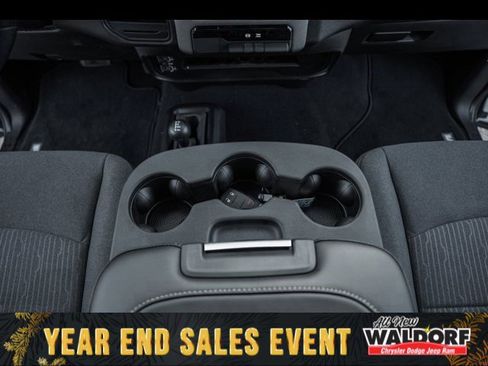 New 2024 RAM 2500 Tradesman image 31