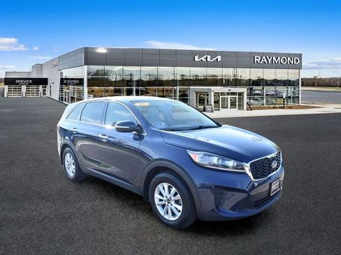 Used 2019 Kia Sorento FWD image 10