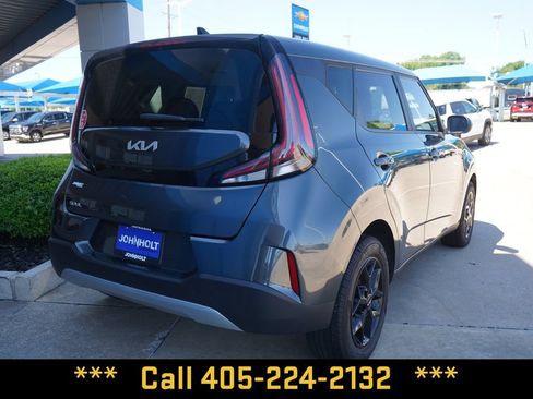 Used 2024 Kia Soul LX w/ Option Group 015 FWD image 8