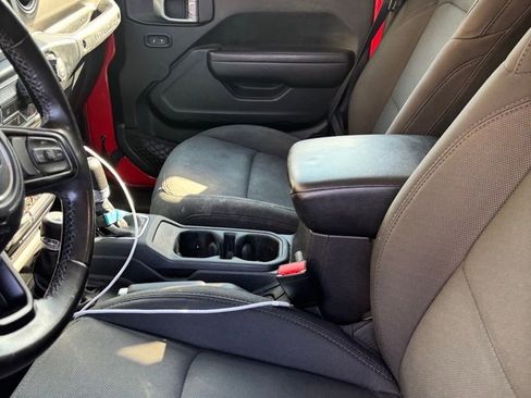 Used 2022 Jeep Wrangler Unlimited Sport image 5