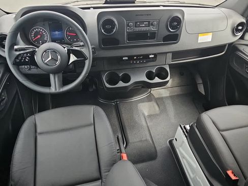 New 2026 Mercedes-Benz Sprinter 2500 image 11