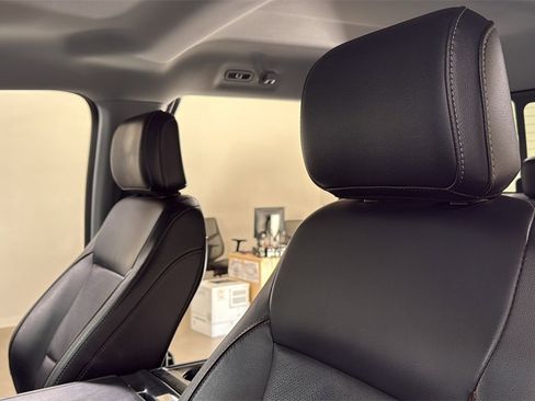 Used 2023 Ford F150 Lariat image 13