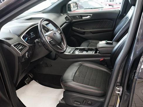 Used 2020 Ford Edge ST-Line w/ Cold Weather Package image 26