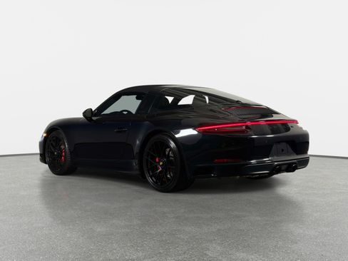 Used 2019 Porsche 911 Targa 4 GTS AWD/4WD image 5