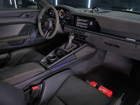 Used 2024 Porsche 911 GT3 RS RWD image 40