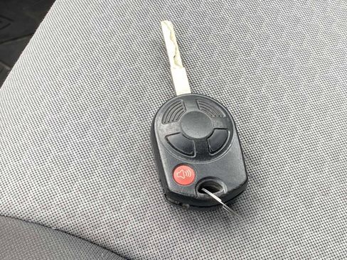 Used 2017 Ford Escape SE image 21