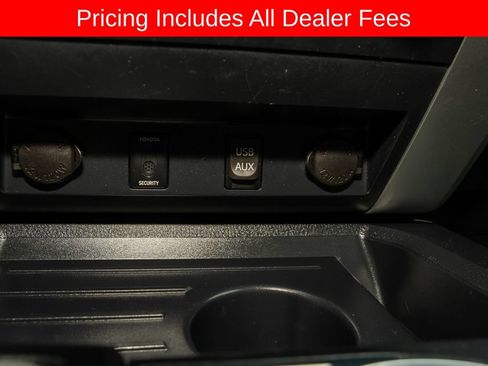 Used 2019 Toyota Tundra Limited w/ Limited Premium Package AWD/4WD image 15