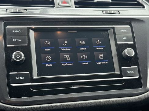 Used 2021 Volkswagen Tiguan S FWD image 20