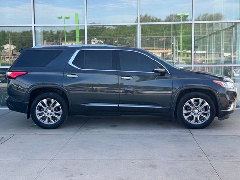 Used 2019 Chevrolet Traverse Premier AWD/4WD image 8
