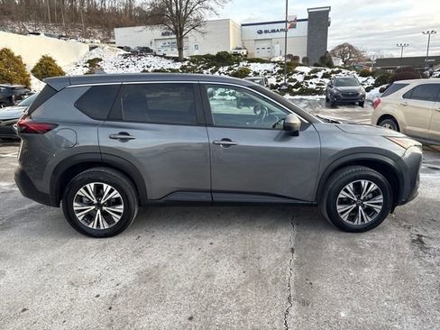 Certified 2022 Nissan Rogue SV image 6