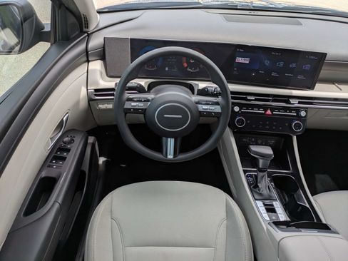 Used 2025 Hyundai Tucson SEL FWD image 20