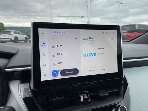 Certified 2025 Toyota Corolla SE image 23