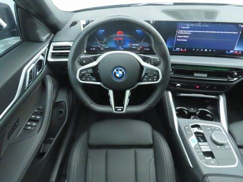 Used 2025 BMW i4 eDrive40 w/ M Sport Package image 10