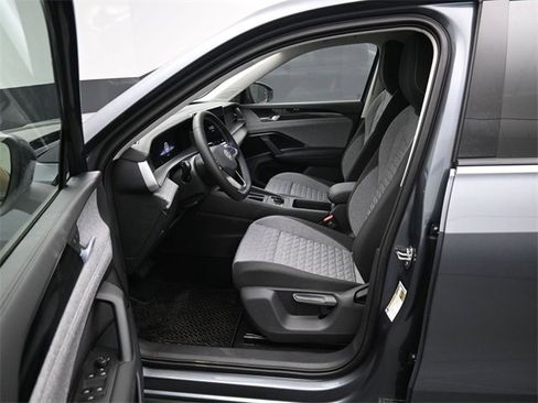 New 2026 Volkswagen Tiguan S image 9