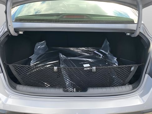 New 2026 Hyundai Elantra Limited image 33