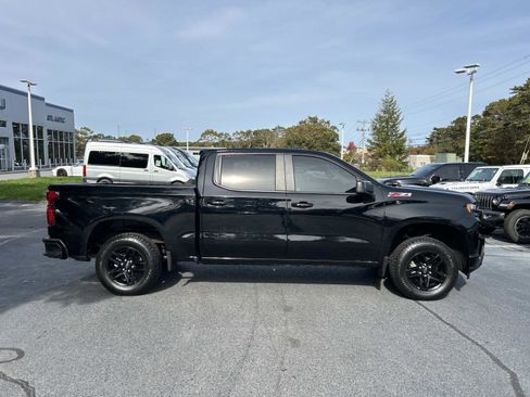 Used 2019 Chevrolet Silverado 1500 RST w/ Z71 Off-Road Package image 2