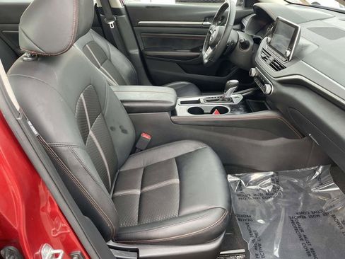 Used 2023 Nissan Altima 2.5 SR FWD image 45