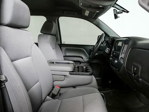 Used 2018 Chevrolet Silverado 1500 Custom w/ LPO, Black Pack AWD/4WD image 17